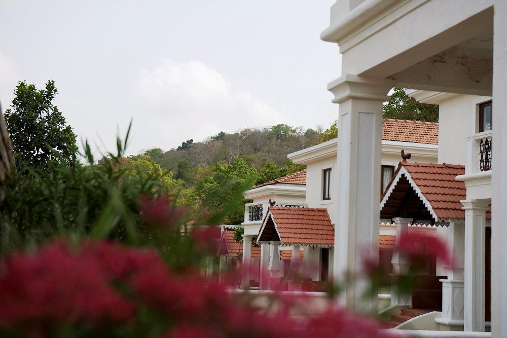 Pinto Rosario Square Resort Ucassaim Экстерьер фото